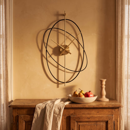Pendule Murale Design Ovale en Métal, Silencieuse et Minimaliste – Ovalo