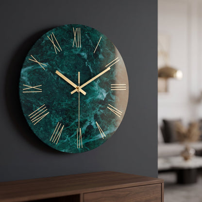 Horloge Murale Design Effet Marbre Vert Foncé en Verre Trempé, Silencieuse et Élégante – Marbréa