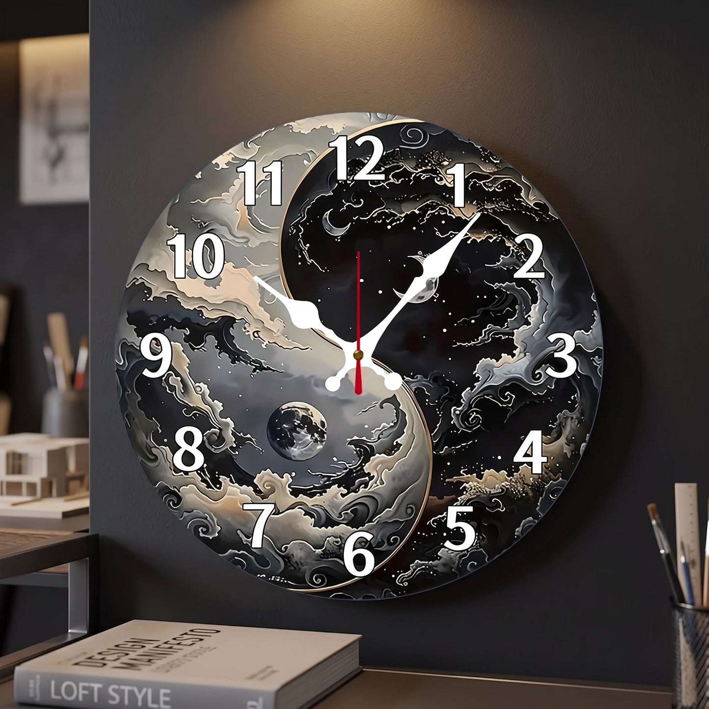 Horloge Murale Design Motif Fantastique en Bois, Silencieuse et Originale – Onyria