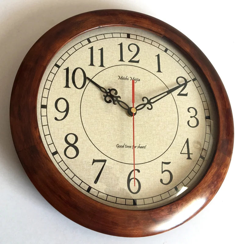 Horloge Murale Vintage Japonaise en Bois Massif, Silencieuse et Épurée – Nozomi