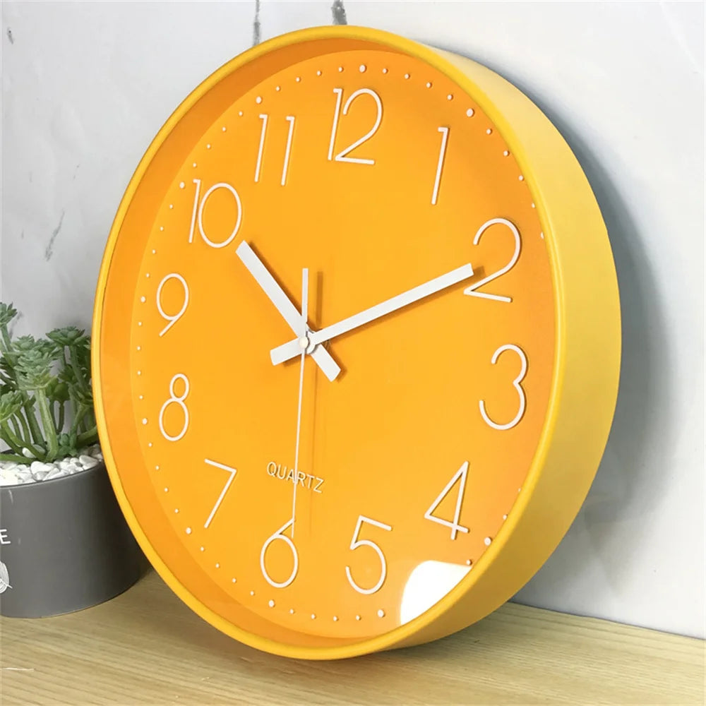 Horloge Murale Design Ronde, Silencieuse et Colorée – Prismo