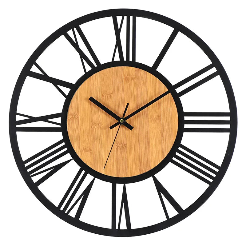 Horloge Murale Design 3D en Métal, Chiffres Romains Silencieuse et Élégante – Roméva