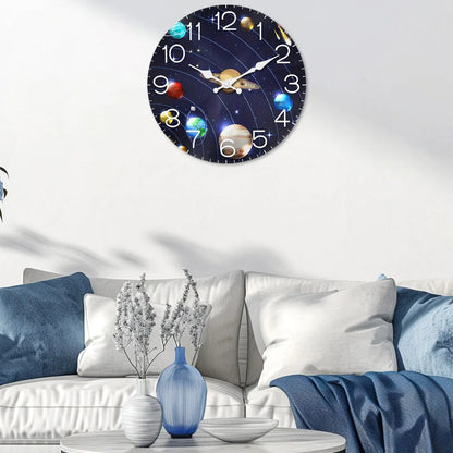 Horloge Murale en Bois Univers et Planètes, Silencieuse et Décorative – Orbéa