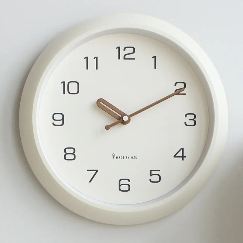 Horloge Murale Silencieuse Couleur Crème Lisibilité Optimale – Aurevia