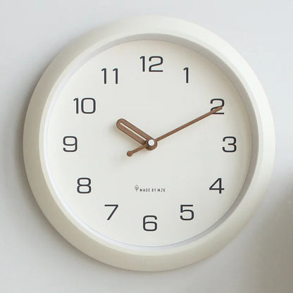 Horloge Murale Moderne Silencieuse Couleur Crème Lisibilité Optimale – Aurevia