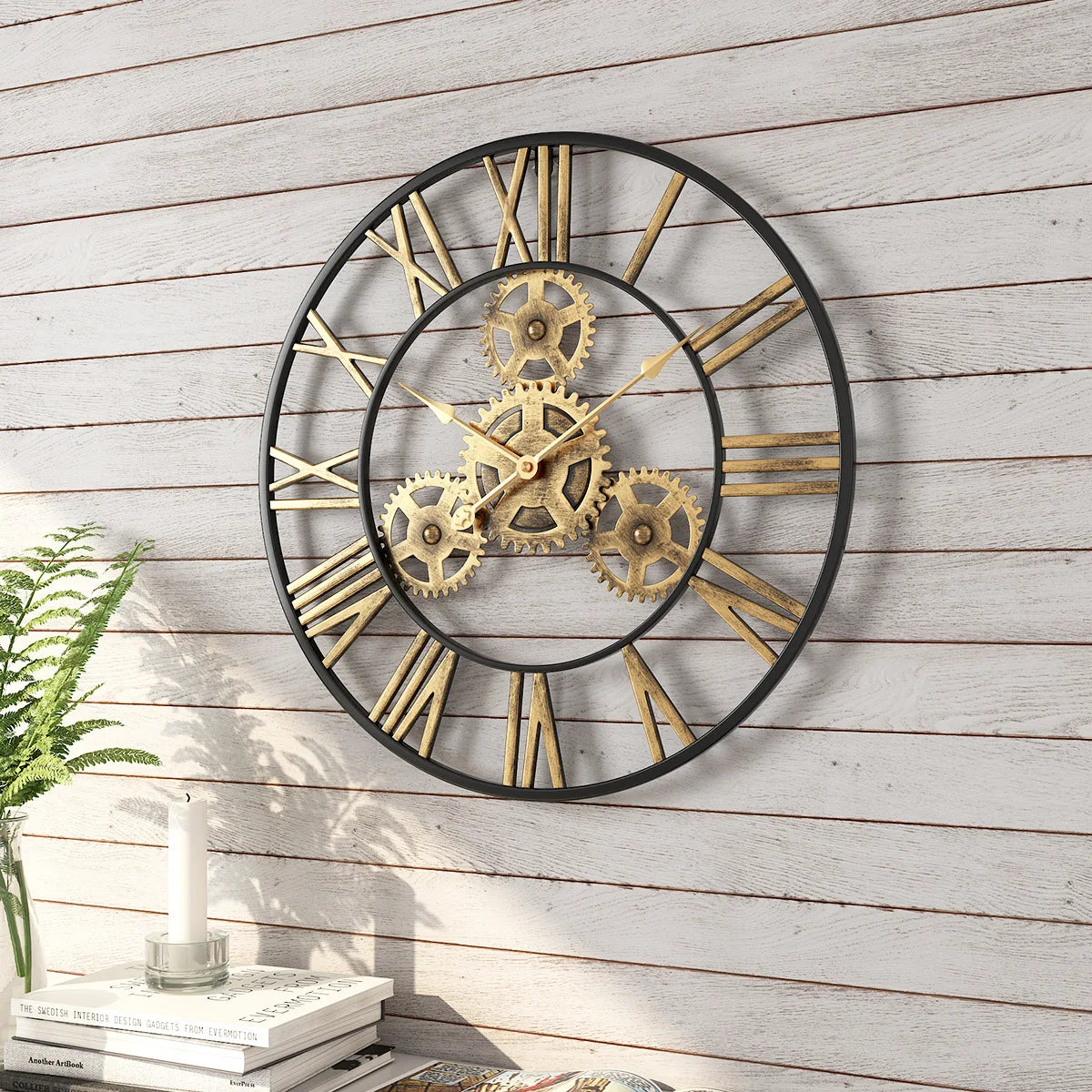 Horloge Murale Dorée Chic à Chiffres Romains  – Aurelia