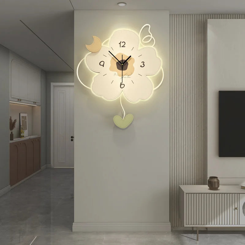 Horloge murale design florale crème, silencieuse et décorative en grand format – Lioréa