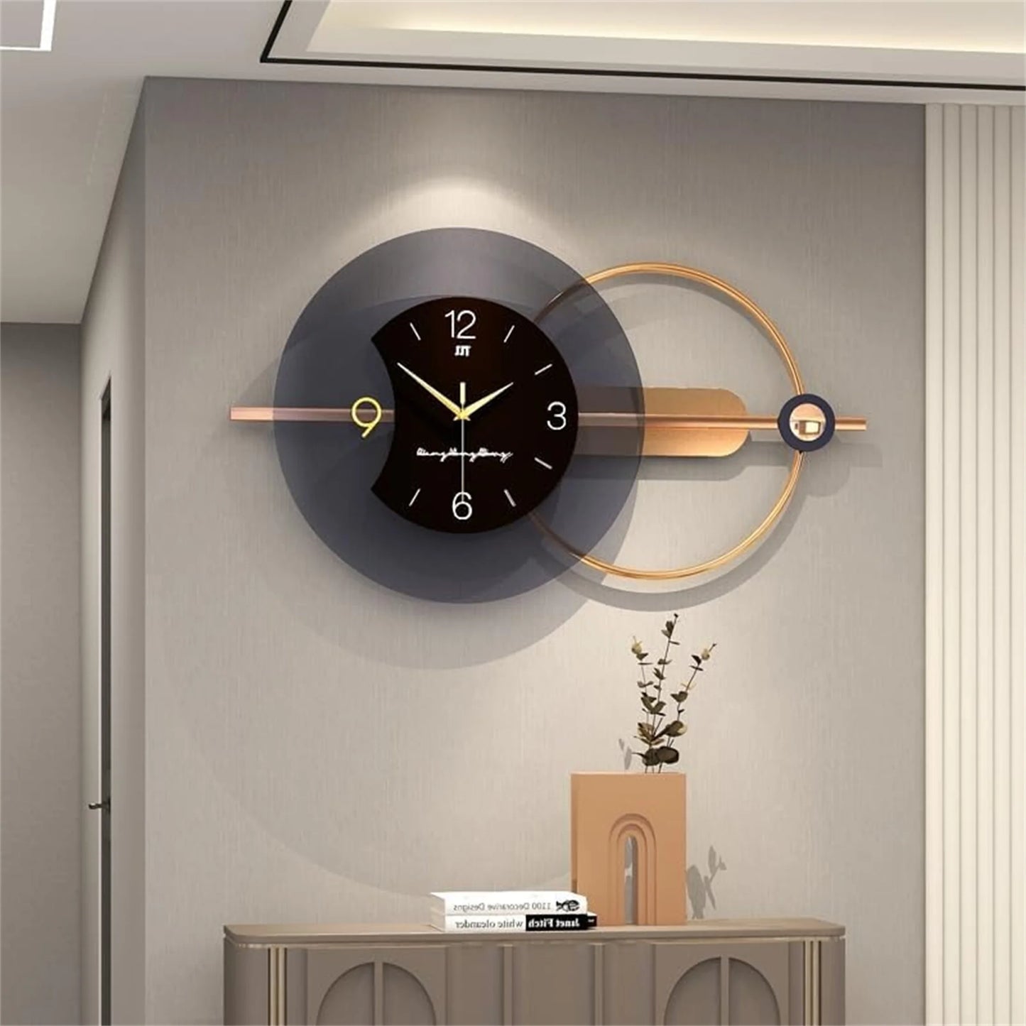 Horloge murale design en métal noir et or, analogique et silencieuse – Aurex