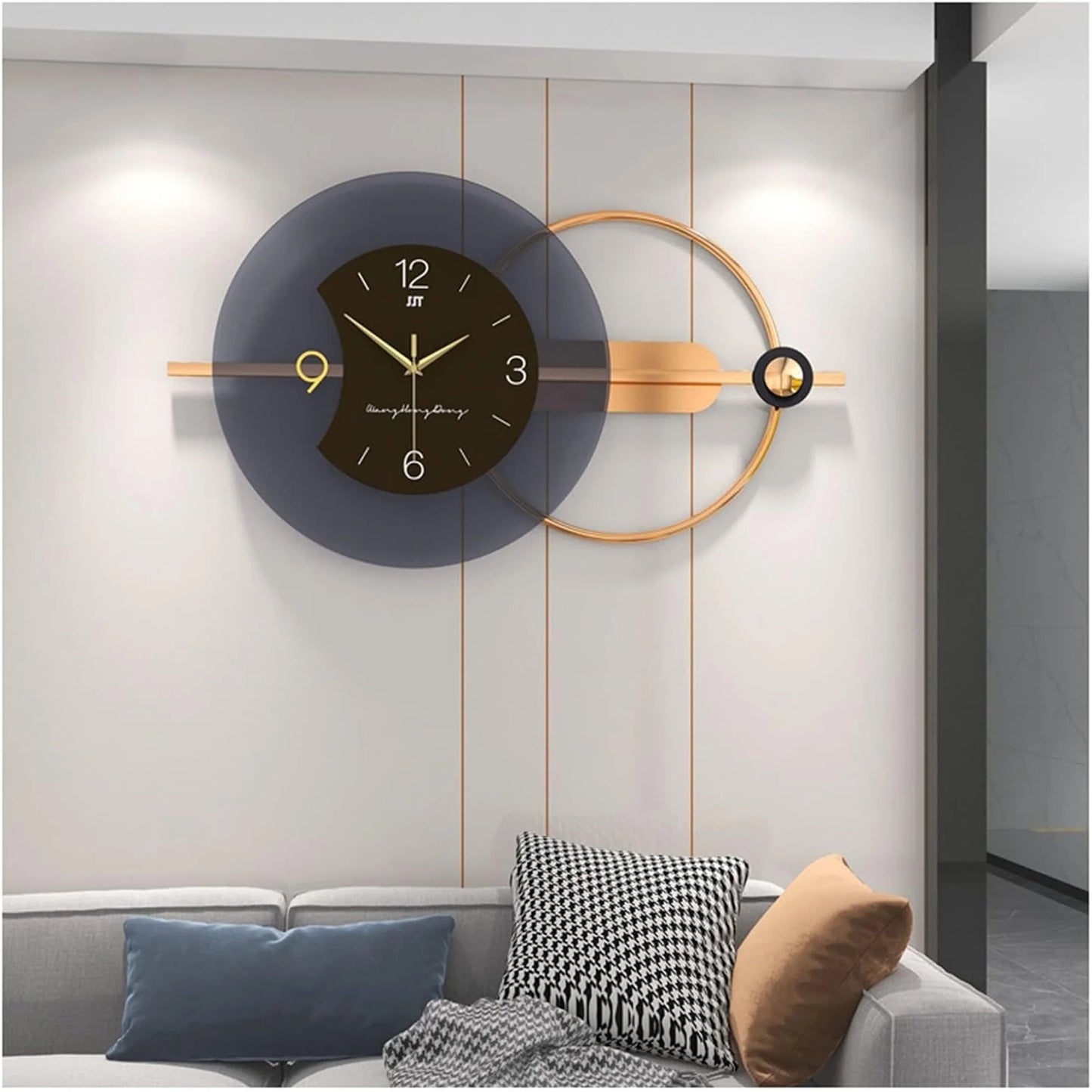 Horloge murale design en métal noir et or, analogique et silencieuse – Aurex