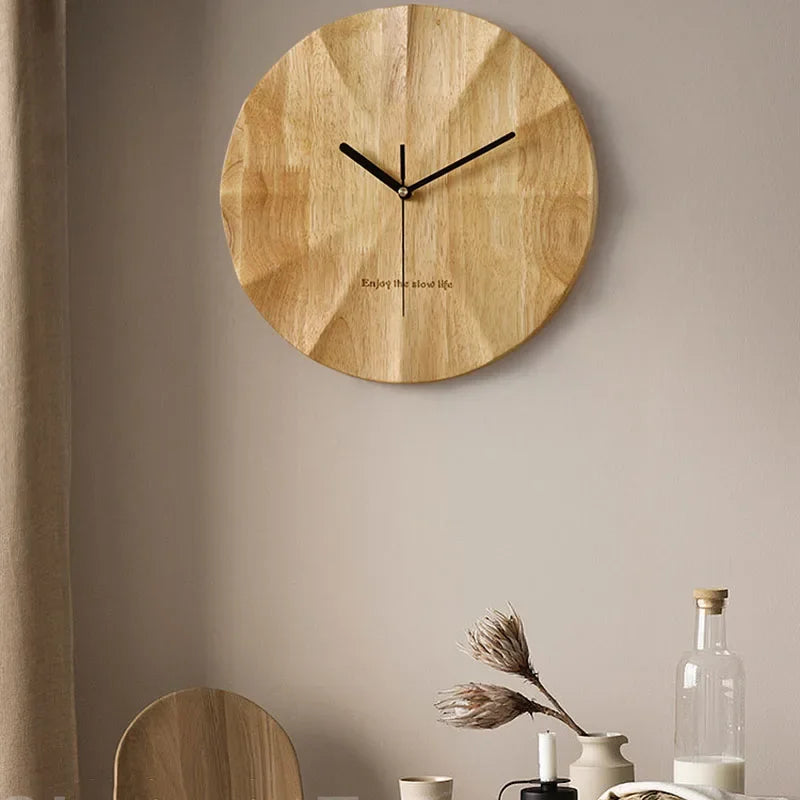 Horloge murale en bois massif au style rustique, silencieuse et décorative – Silvan